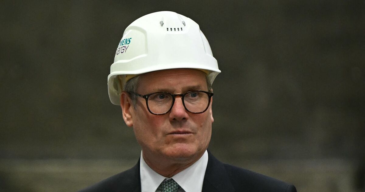 'There's a public health crisis but sloth Starmer is so slow to do anything'
