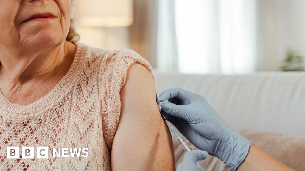 Study suggests care homes should have vaccination trial role