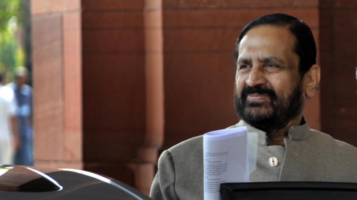Former Union Minister and Congress leader Suresh Kalmadi passes away