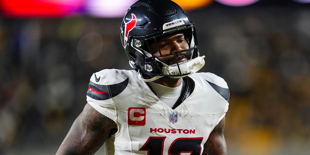 Texans lose star receiver for crucial  playoff showdown vs Patriots due to a concussion