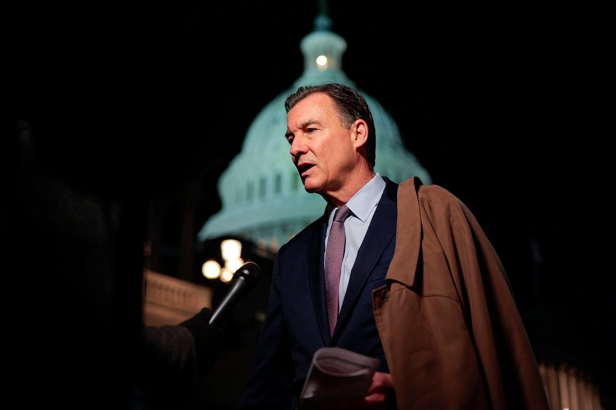 Shameless stock-trade titans like Tom Suozzi make a mockery of...