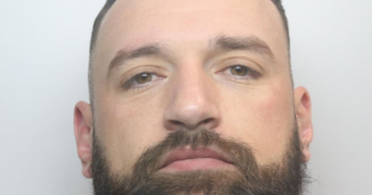 Transatlantic crime gang's elaborate plot to smuggle cocaine into UK airport ...