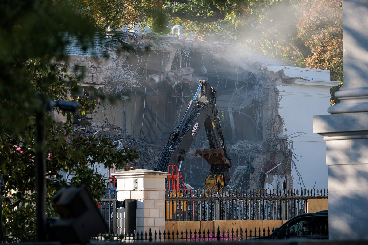 Trump administration sued over fears ballroom demolition crew exposed to asbestos