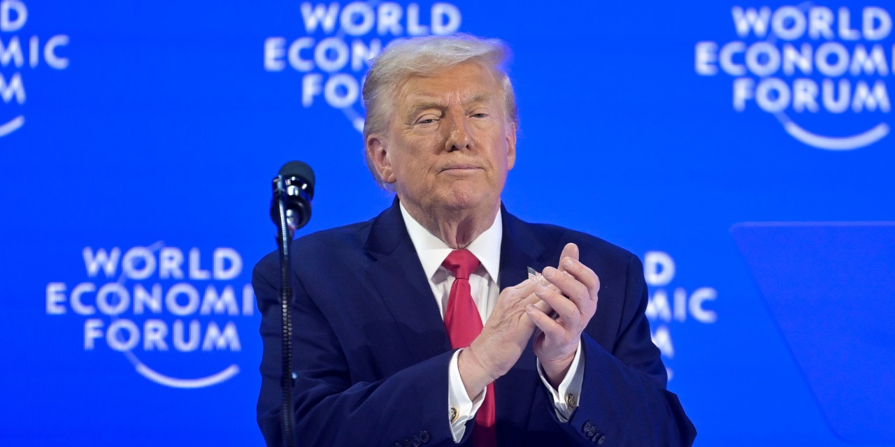 Trump Wraps Up Davos Q&A