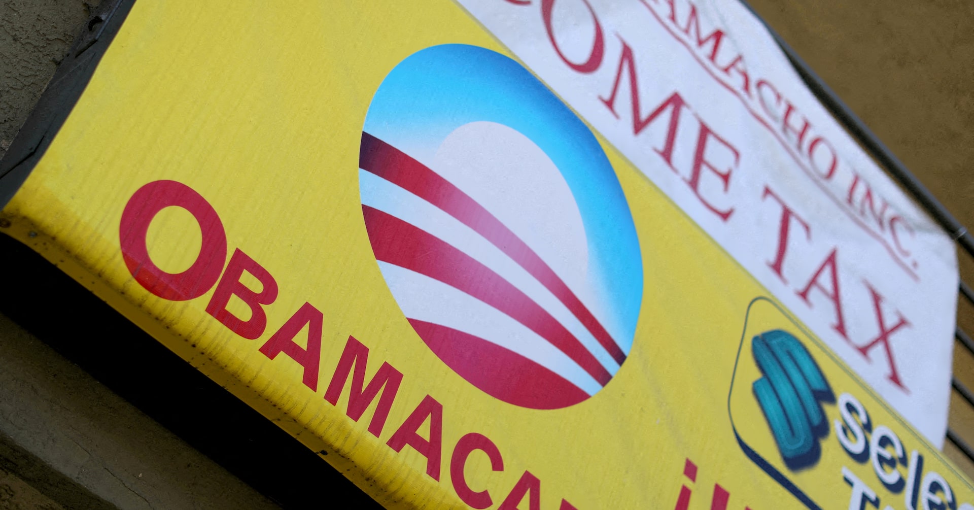 Trump says he may veto extension of Obamacare subsidies