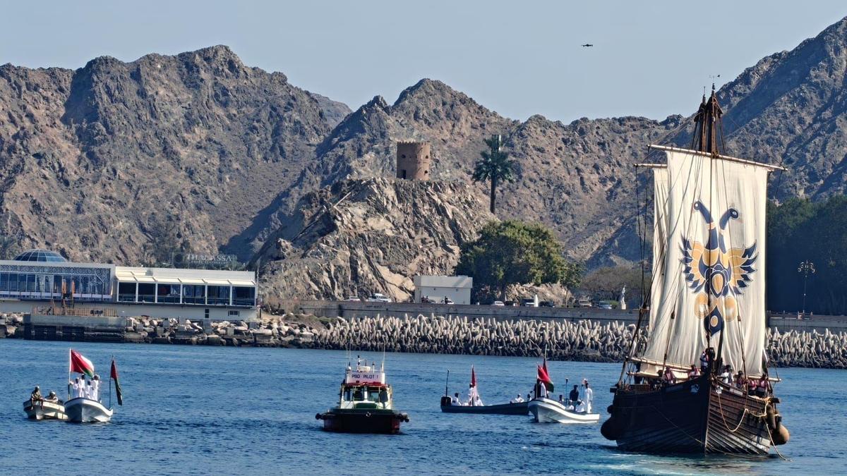 Union Minister welcomes INSV Kaundinya crew at Muscat port
