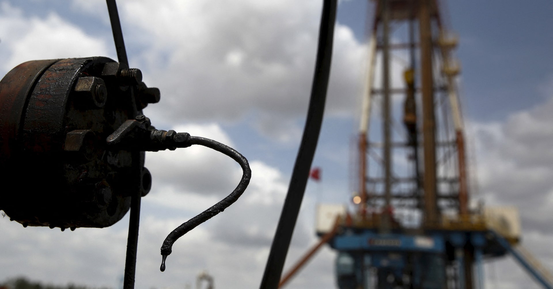 US pitches Venezuelan crude to India as its Russian oil imports slow, sources say