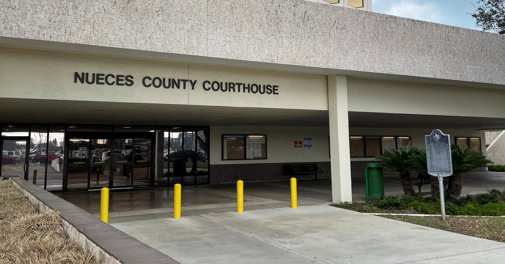 Uvalde police officer acquitted of child endangerment in deadly Texas school shooting