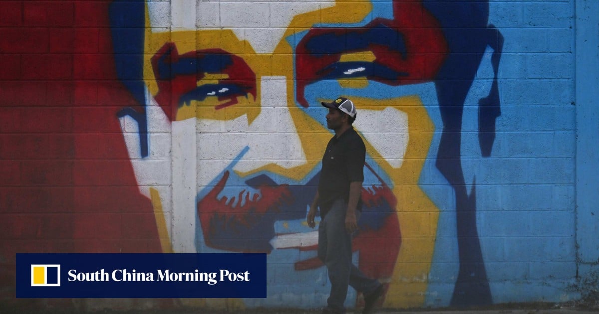 Power vacuum in Caracas? Venezuelans wonder who's in charge after Maduro capture