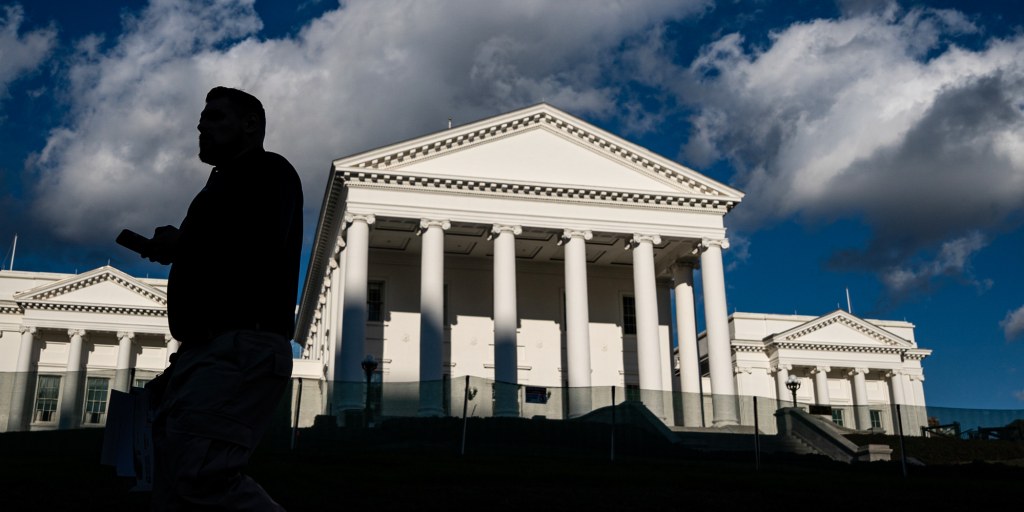 Virginia lawmakers pass redistricting amendment, sending it to voters for approval