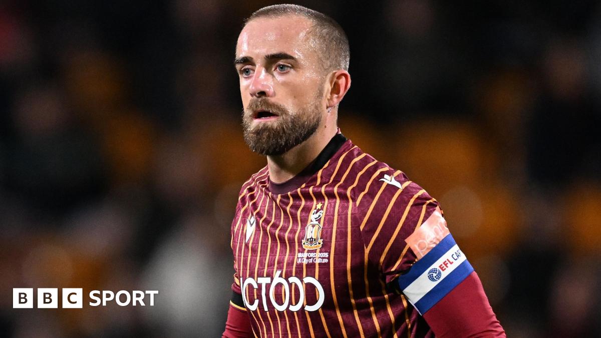 Walsall sign midfielder Alex Pattison from Bradford City