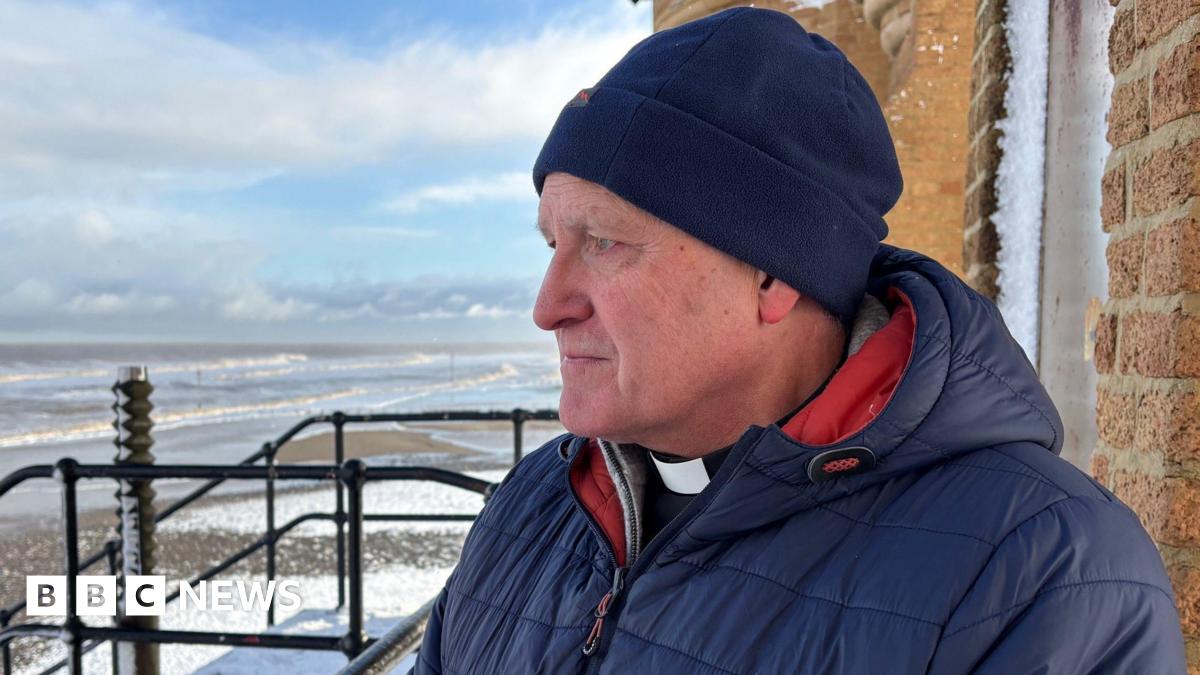 Withernsea sea deaths leaves 'happy little town' reeling