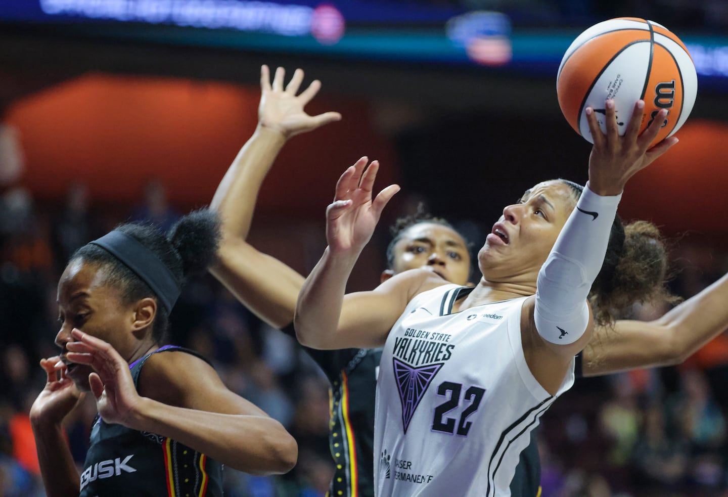 WNBA, players' union agree to moratorium, halting initial stages of free agency - The Boston Globe