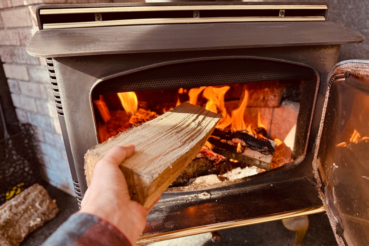 Health warning to now be issued with new wood-burning stoves