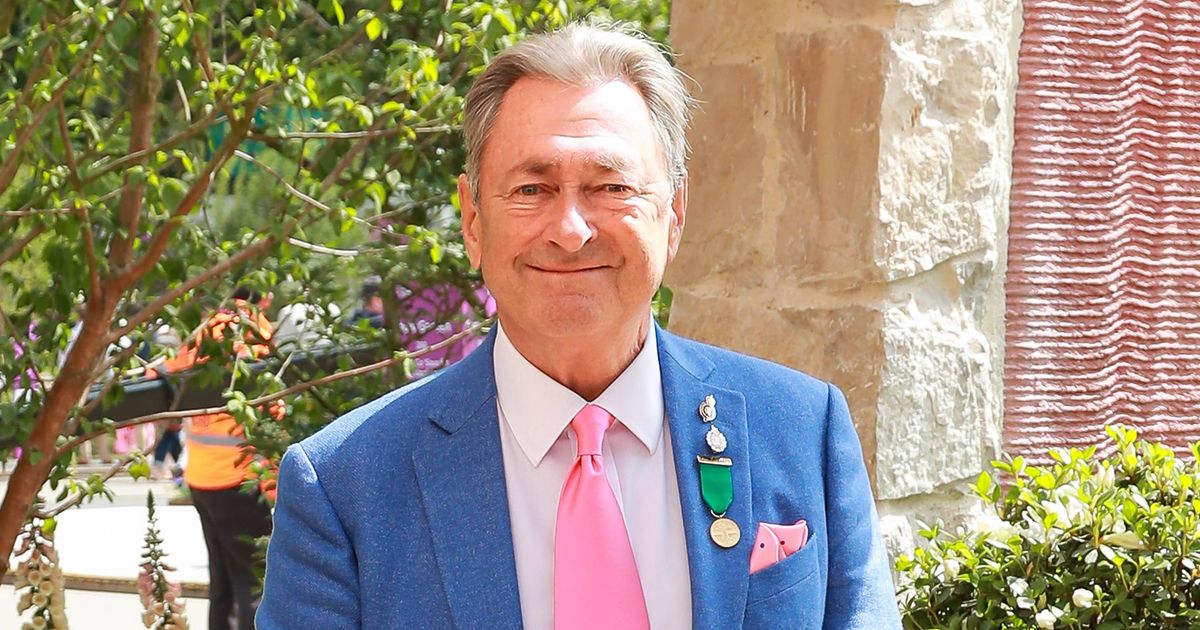 Alan Titchmarsh names 'best tree' for smaller gardens that blooms beautifully in winter - The Mirror