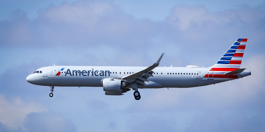 Inquiry begun after American Airlines flight reports mysterious blue light while trying to land