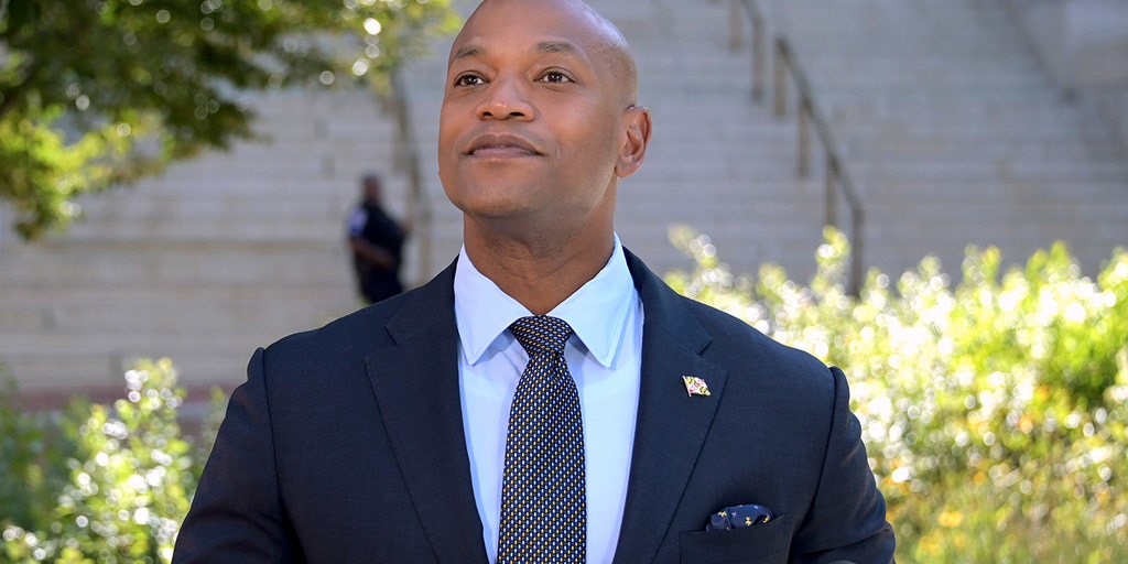 Anti-ICE legislation heads to desk of rising star Democrat governor, testing his presidential ambitions