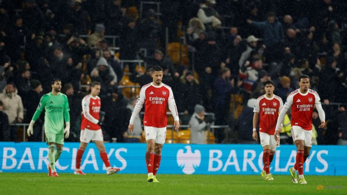 Sloppy Arsenal implode in 2-2 draw at bottom side Wolves