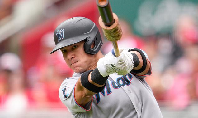 Former All-Star outfielder Avisaíl García announces retirement...