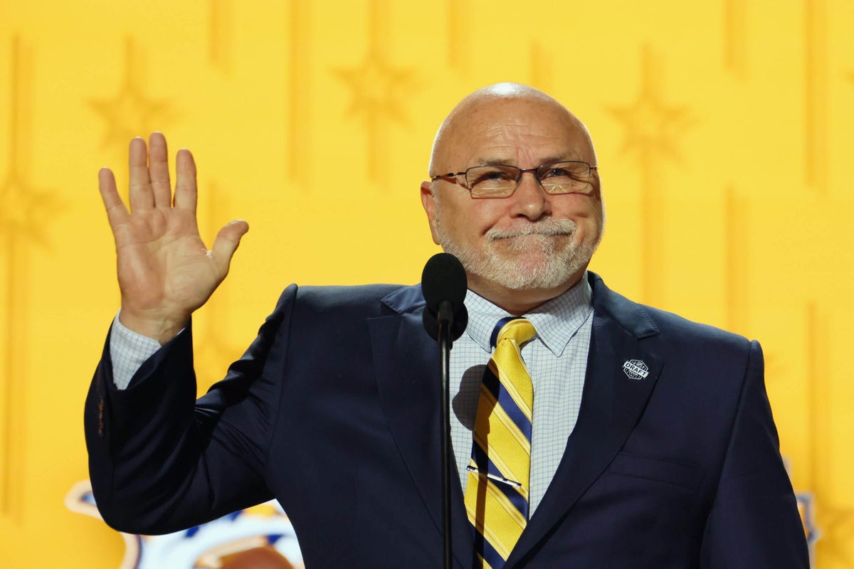 Barry Trotz stepping down as Nashville Predators general manager: Source
