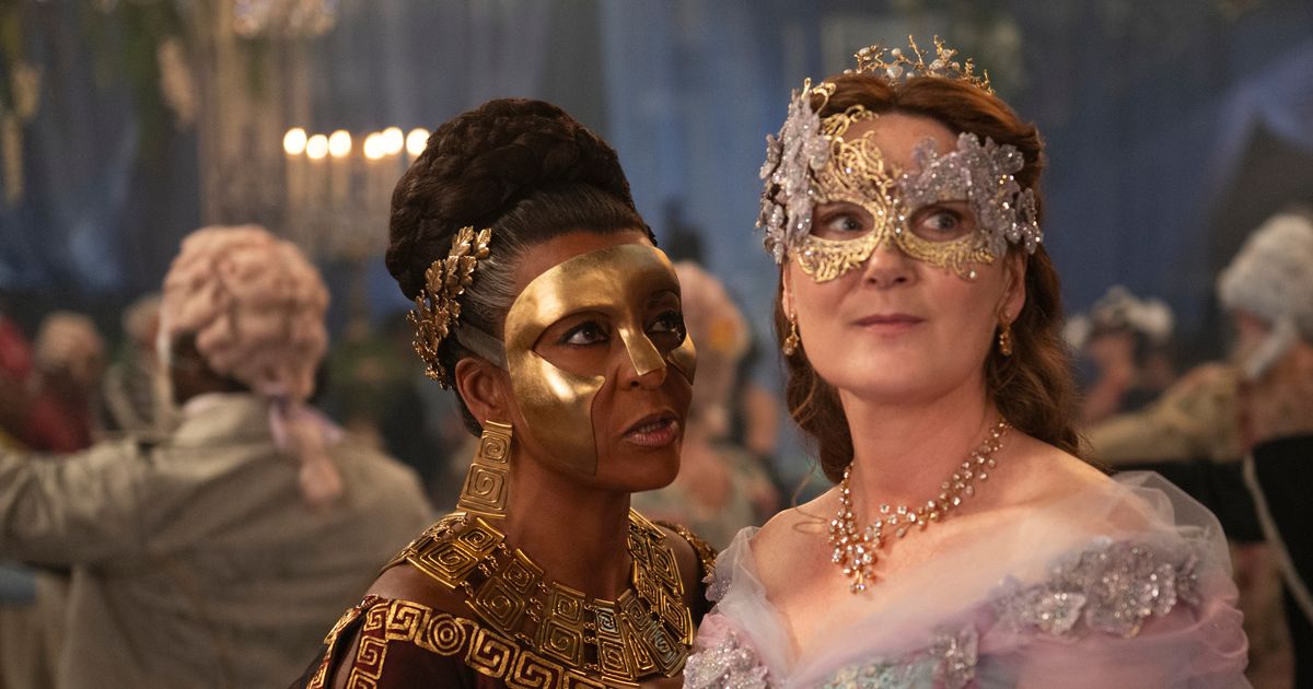 Bridgerton fans only just realising Lady Violet star's iconic CBBC role - The Mirror