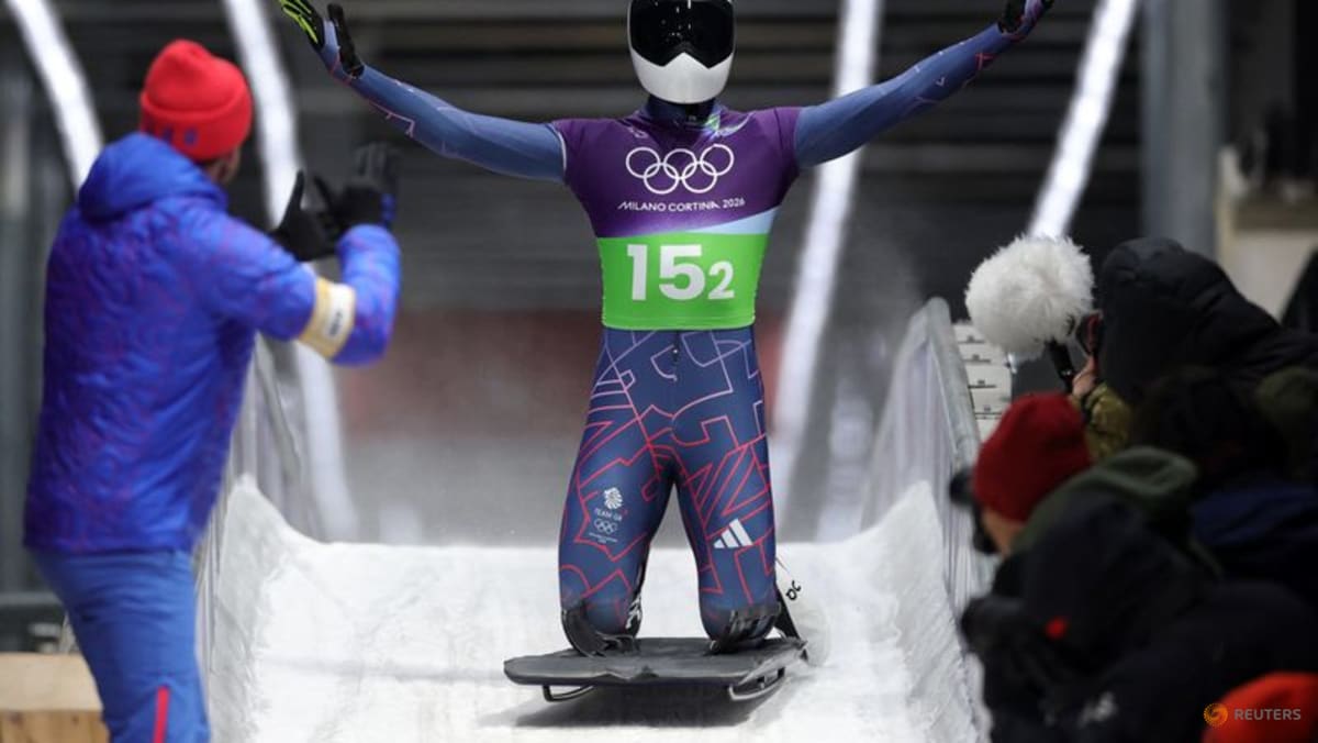 Skeleton-Weston blasts Britain to mixed relay gold