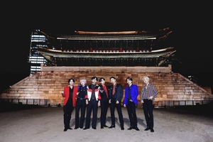 15,000 invited to BTS' free Gwanghwamun concert  --  how can the rest watch?