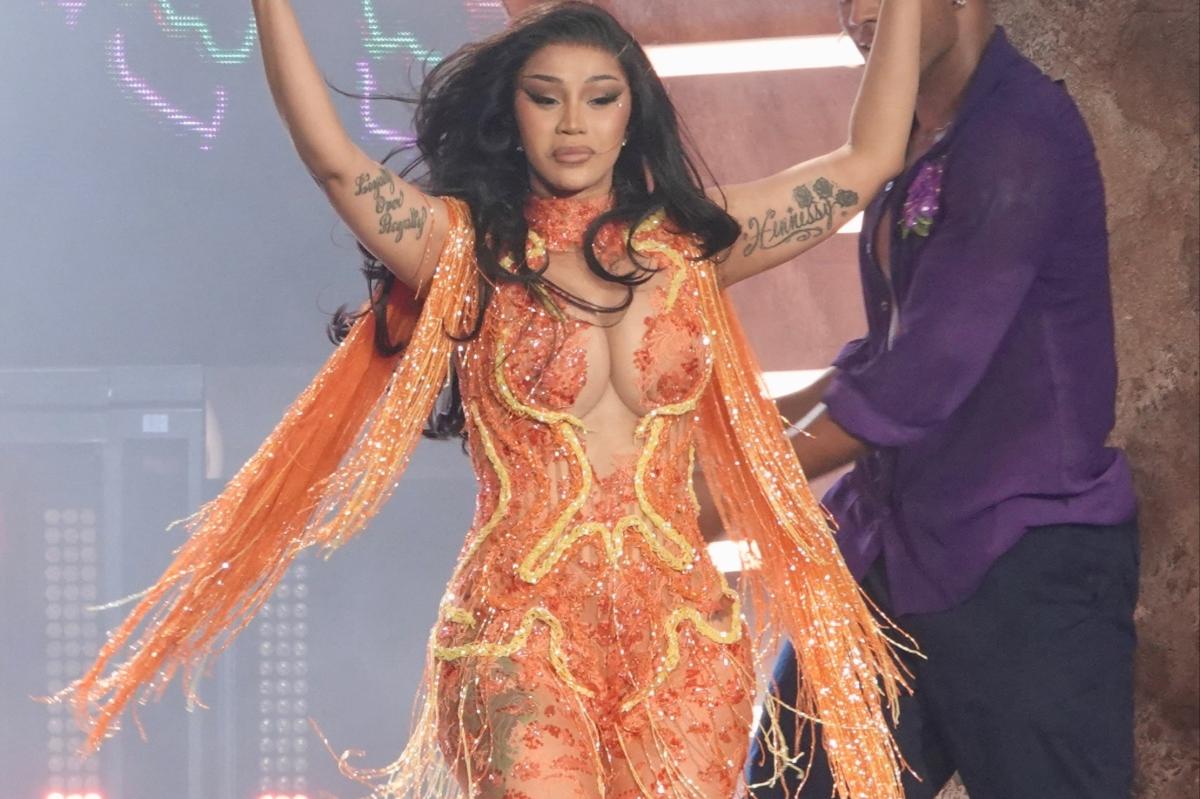 Cardi B issues warning to ICE at Calif. concert and Homeland Security...