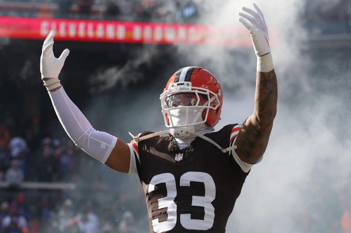 Cleveland Browns safety Ronnie Hickman jumped by group outside...