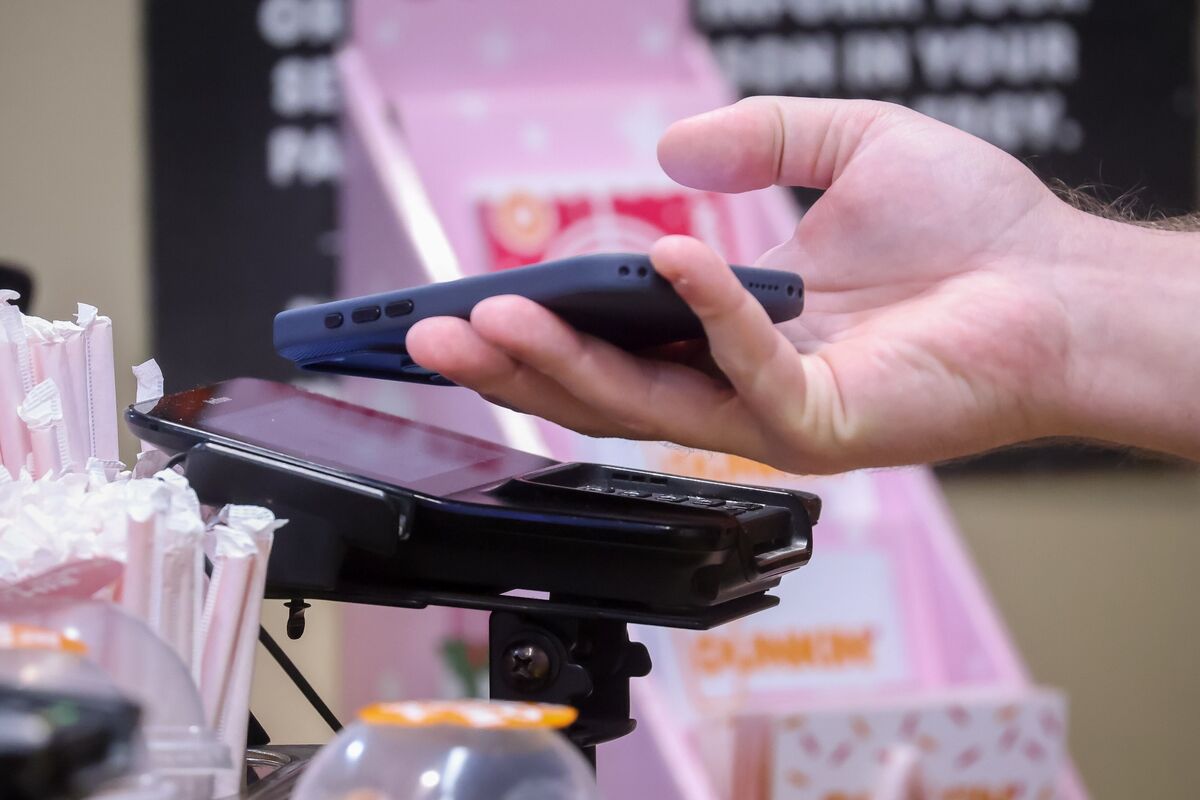 Credit Card Points Can Ruin Friendships -- and the Economy