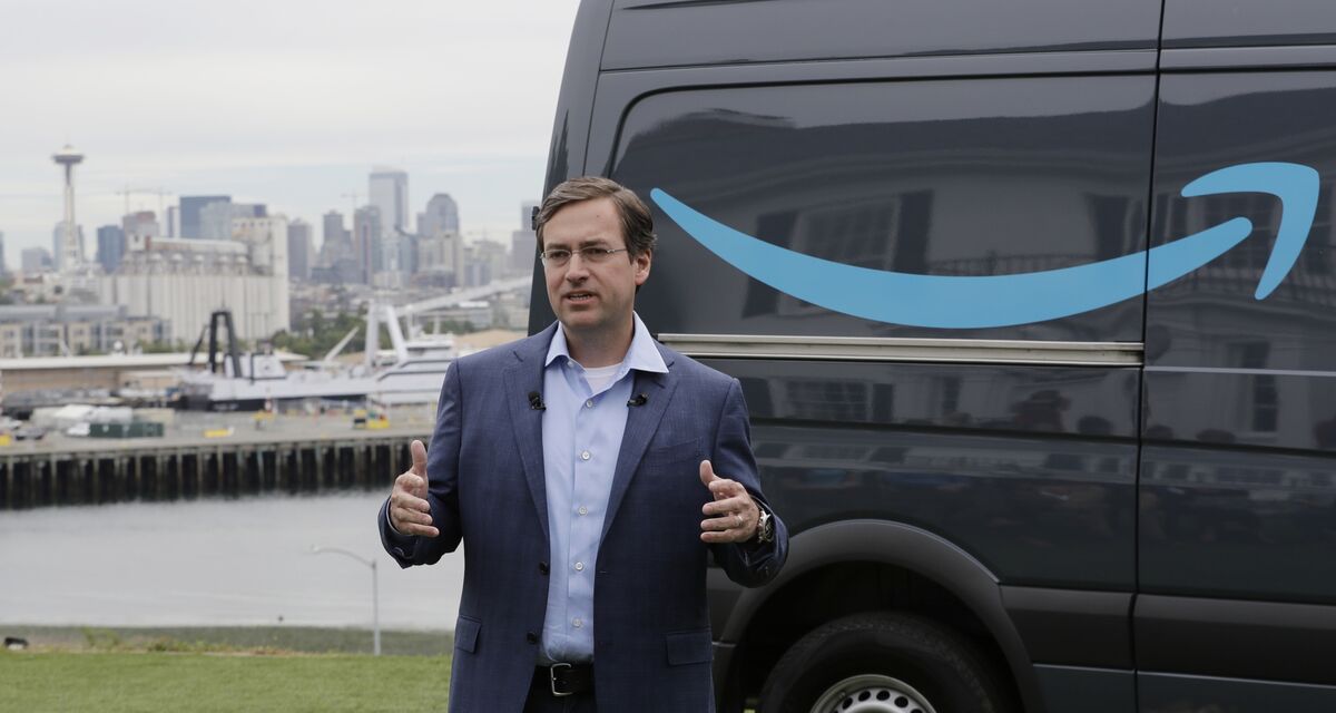Amazon's Former Retail Chief Woos Meta as Customer for Startup