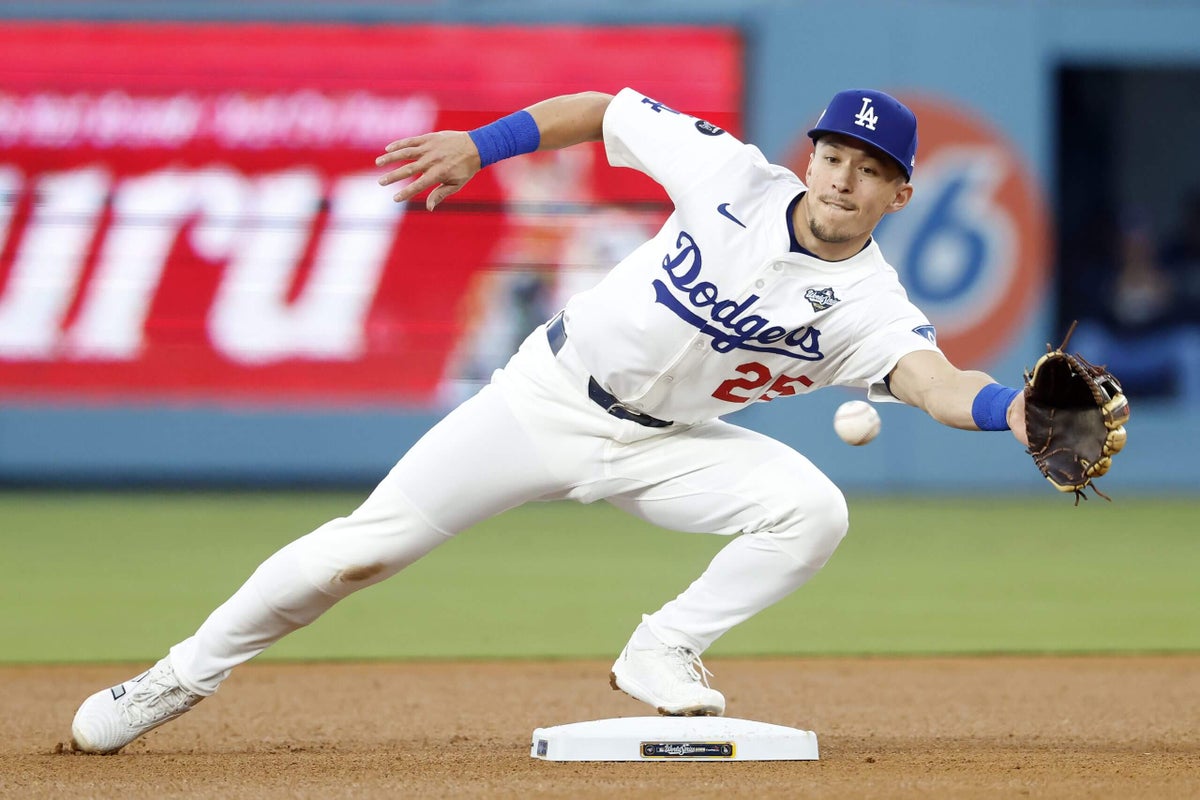 Dodgers' Tommy Edman will start season on IL due to offseason ankle surgery