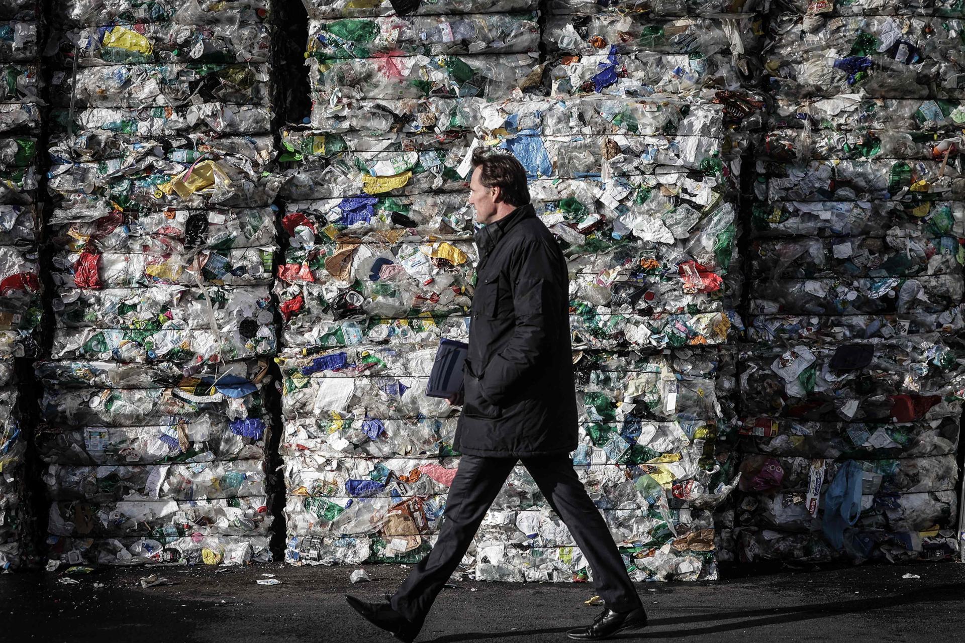 EU nations back chemical recycling for plastic bottles - The Korea Times