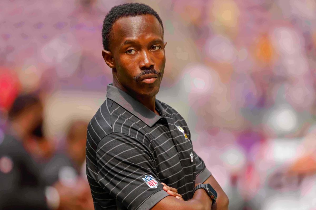 Ex-Vikings GM's paternity leave scrutinized after surprise firing