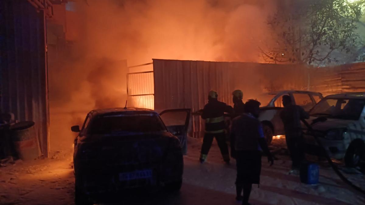 Fire breaks out at Attapur car showroom; no injuries reported