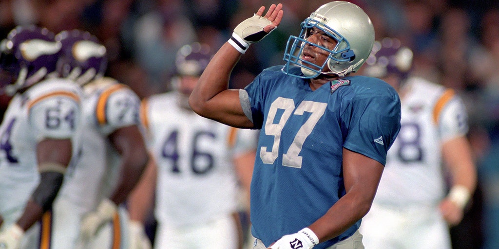 Former Lions linebacker Tracy Scroggins dies at 56 as family cites possible CTE