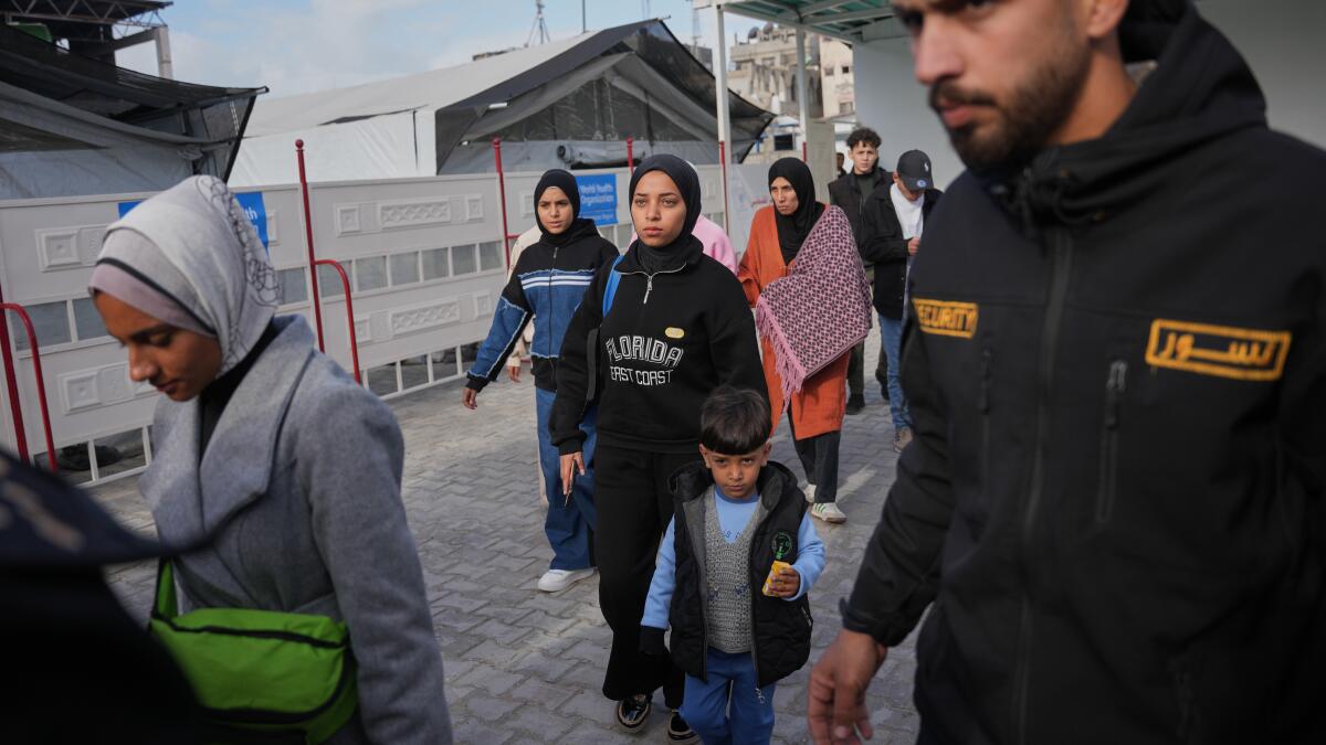 Gaza's Rafah crossing reopens after 2-day closure as Palestinians report delays and mistreatment