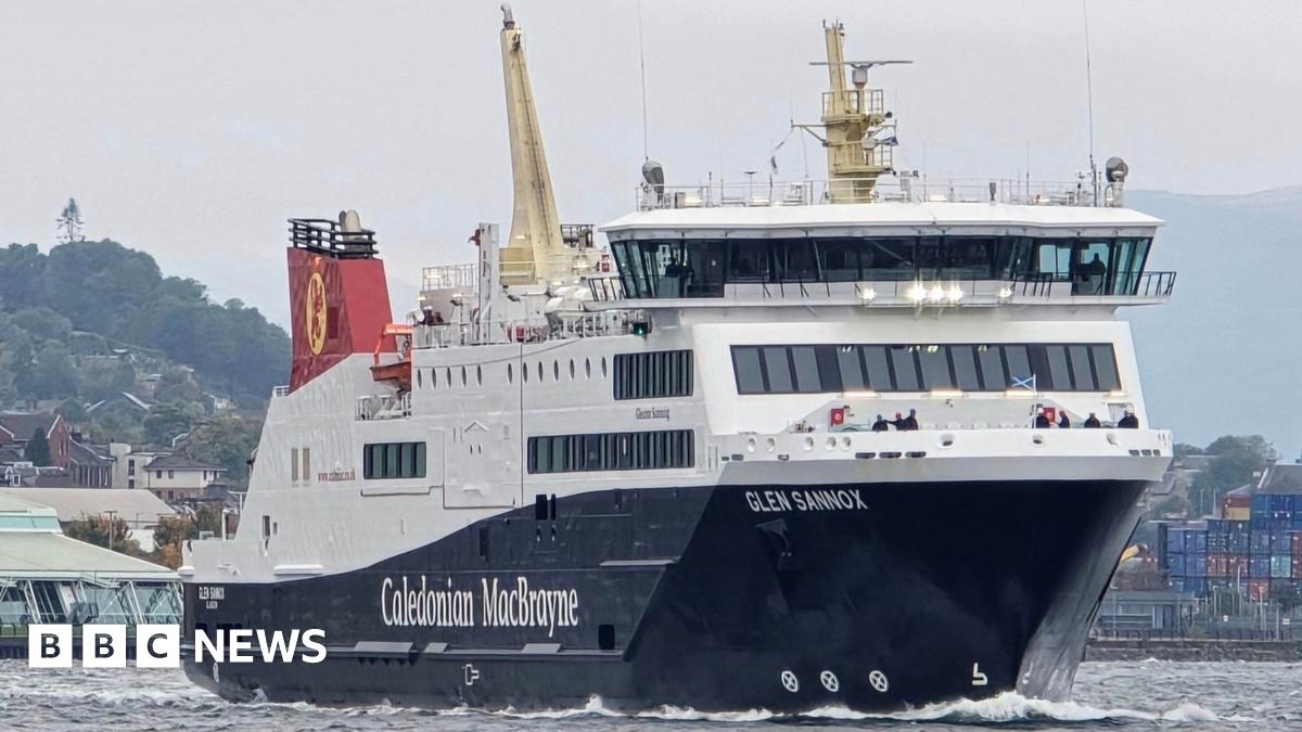 Glen Sannox ferry return delayed by anchor fault