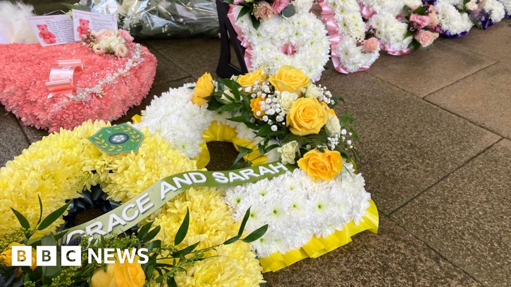 Funeral takes place of mum and daughter of Withernsea sea tragedy