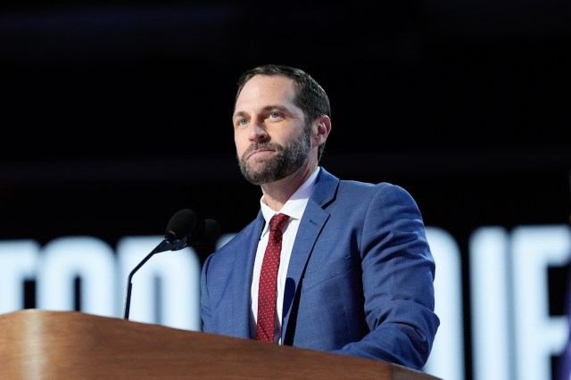 Grand jury refuses to indict Jason Crow, other Democratic lawmakers in connection with illegal military orders video