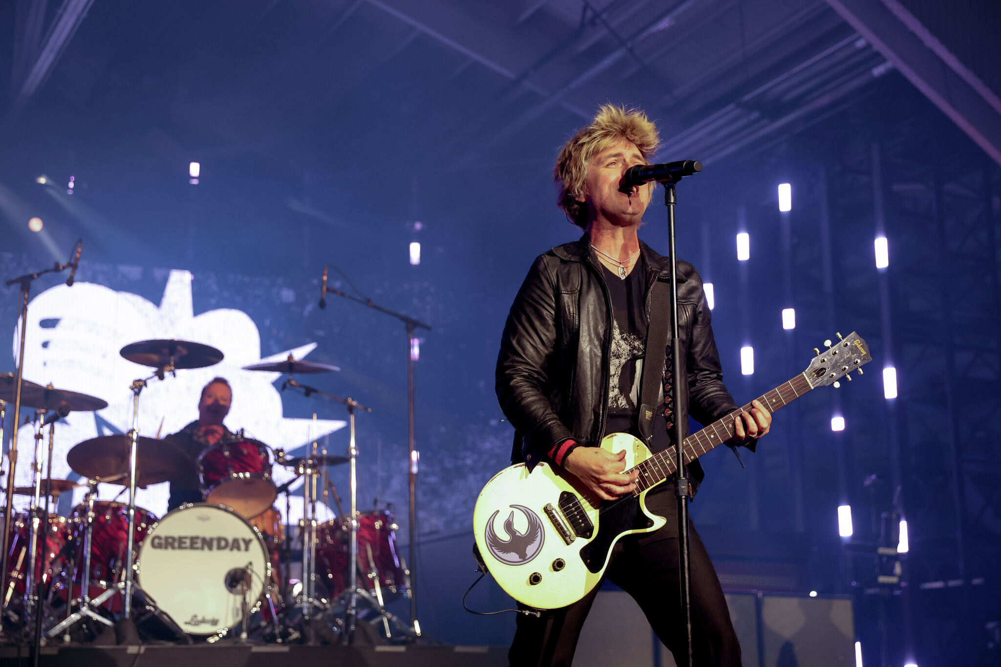 Biggest sellout bands from the 1990s perform mega corporate SF show