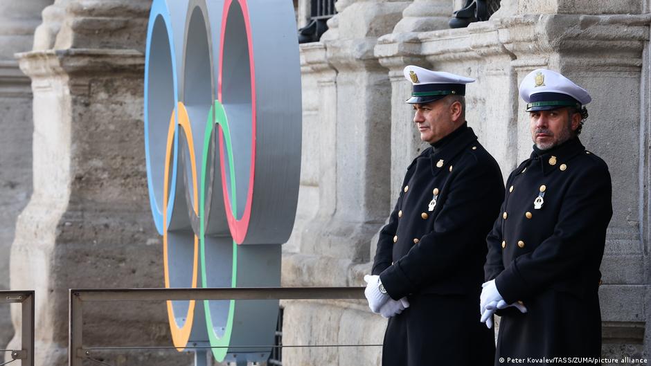 Italian police nab fugitive who returned to watch Olympics