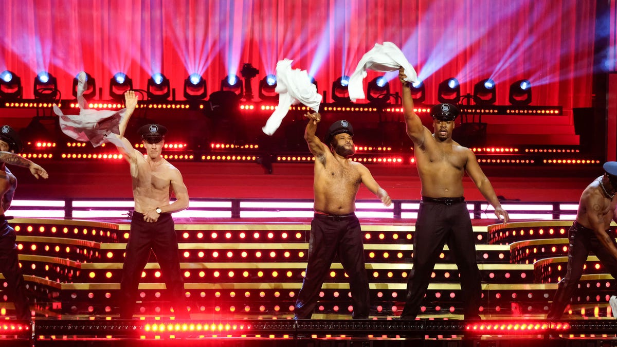 James Van Der Beek to strip again in encore 'Real Full Monty' tribute
