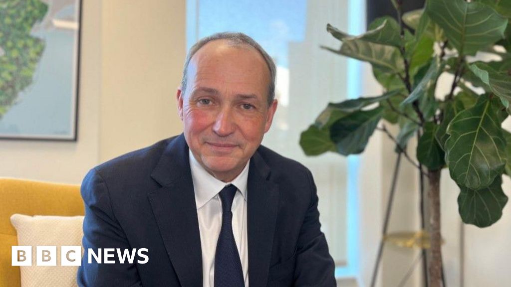 Jersey chief minister doubts plan to scrap petrol and diesel cars