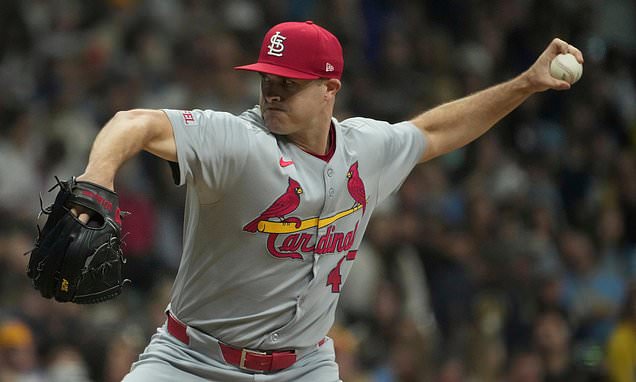 Left-hander John King agrees to 1-year deal with Marlins, AP source...