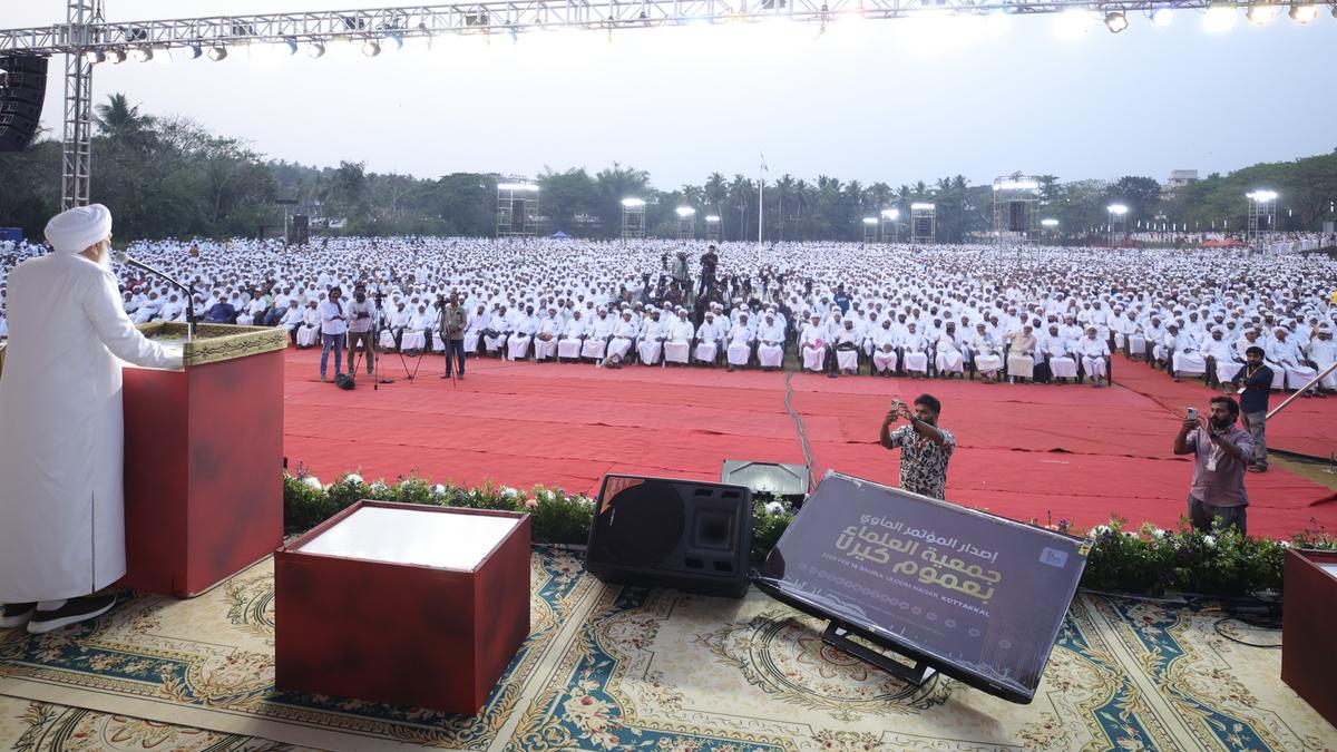Kanthapuram calls for Samastha reunification, IUML backs move