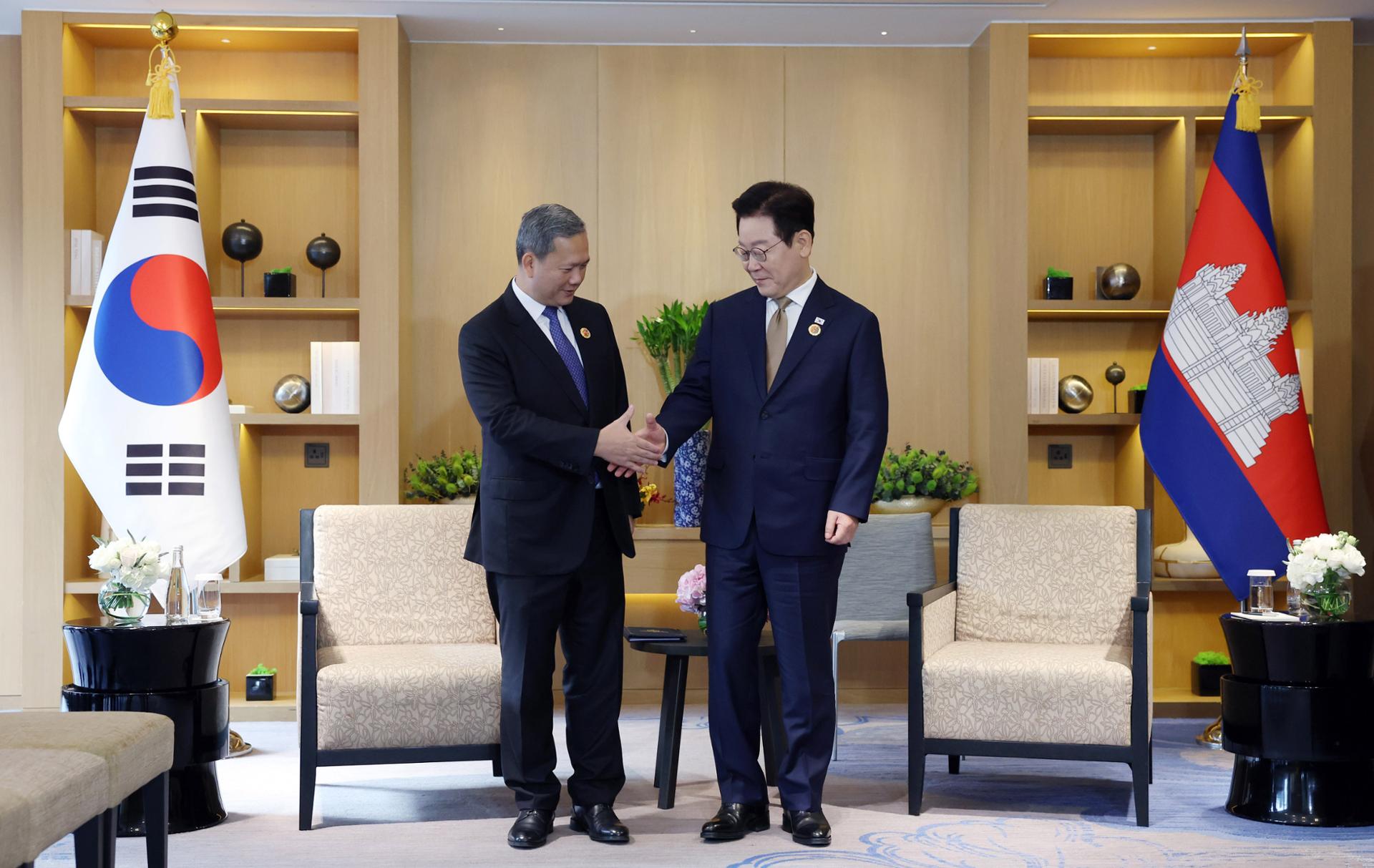 Cambodians bristle at Korean president's now-deleted post on crime syndicates - The Korea Times