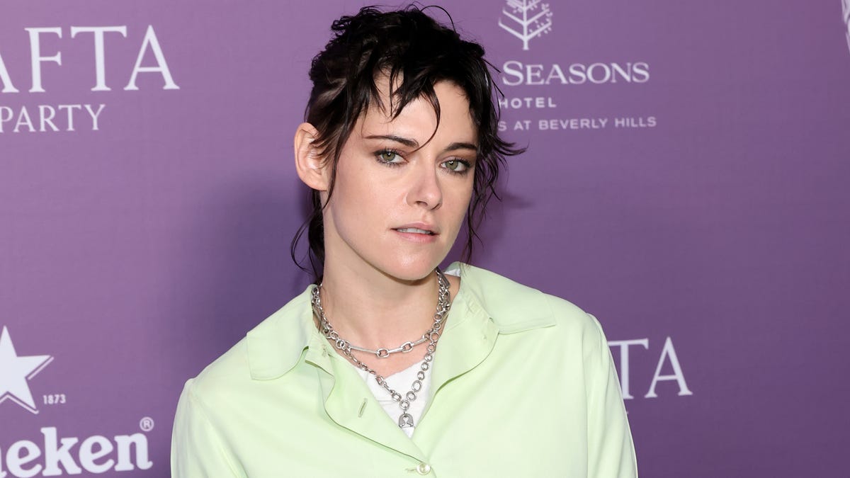 Kristen Stewart buys Highland Park movie theater in Los Angeles