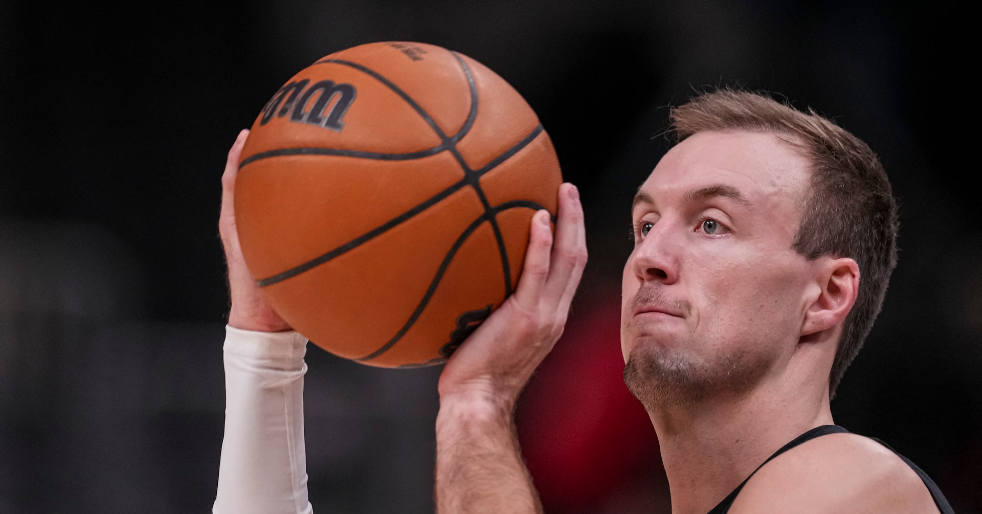Report: Lakers acquire sharpshooter Luke Kennard from Hawks