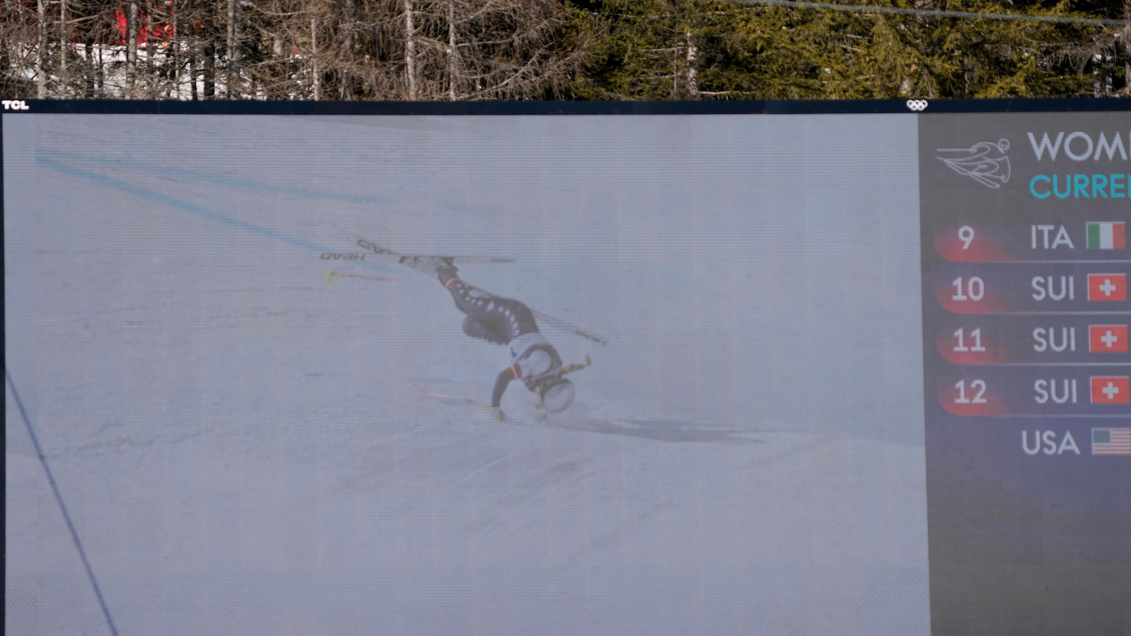 Lindsey Vonn crashes early in Olympic downhill as she competes on torn ACL at age 41
